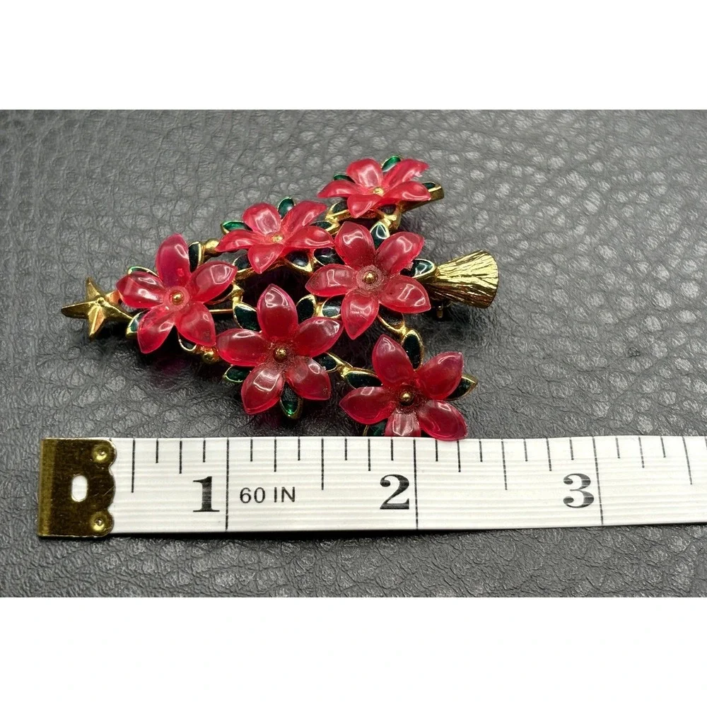 LIA Lalique Pink Lucite Poinsettia Christmas Tree Brooch Gold Tone Star